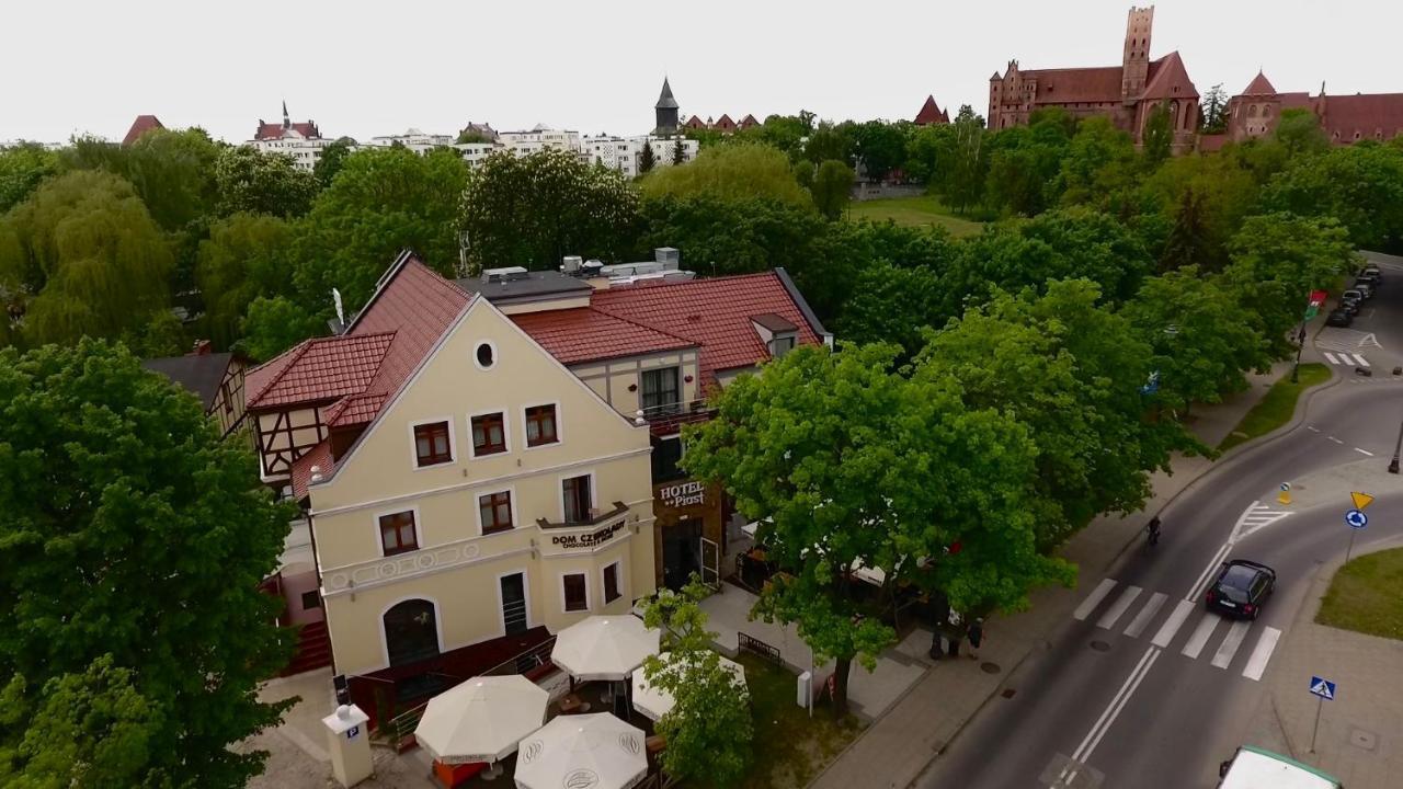 Hotel Piast Przy Zamku Malbork Exterior photo